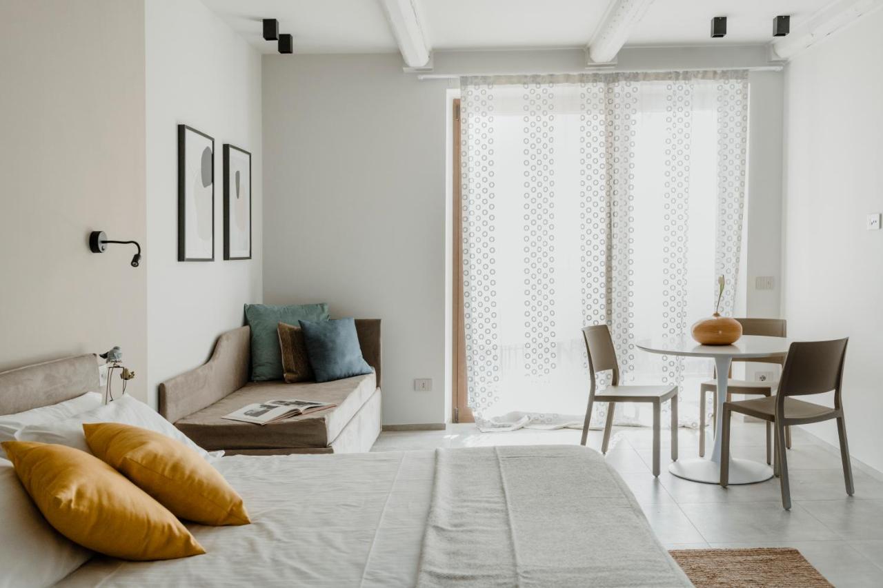 Il Cortile Suites Diano d'Alba Exterior photo