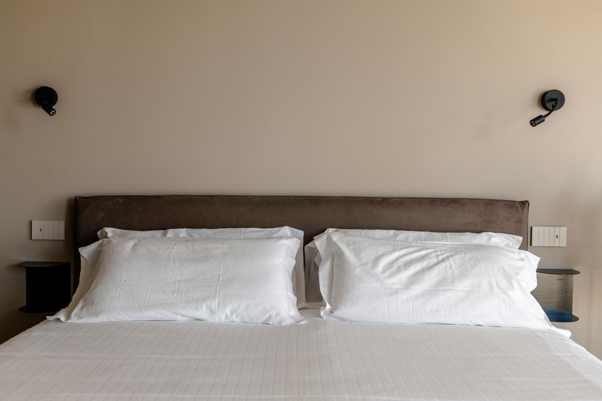 Il Cortile Suites Diano d'Alba Exterior photo