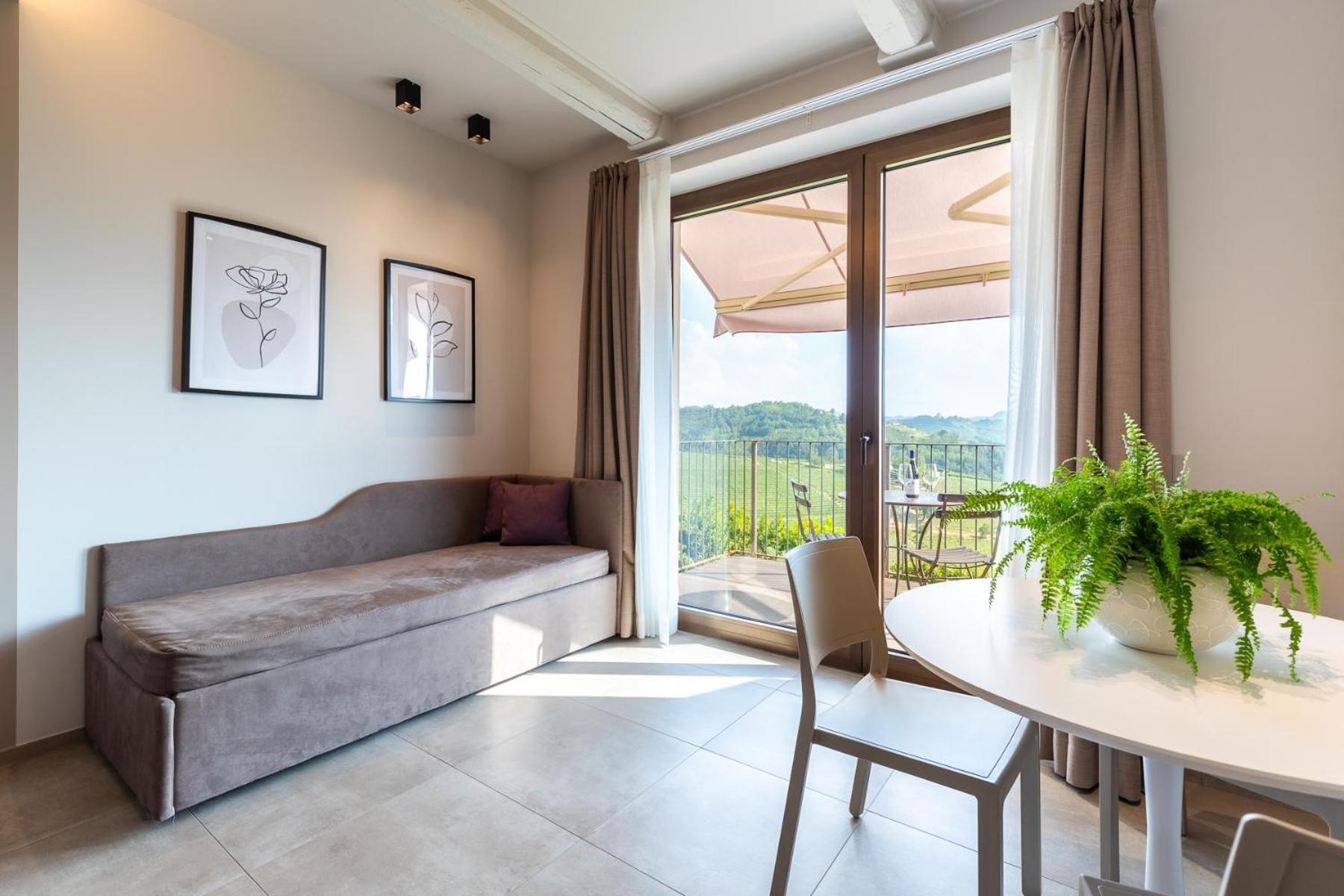 Il Cortile Suites Diano d'Alba Exterior photo