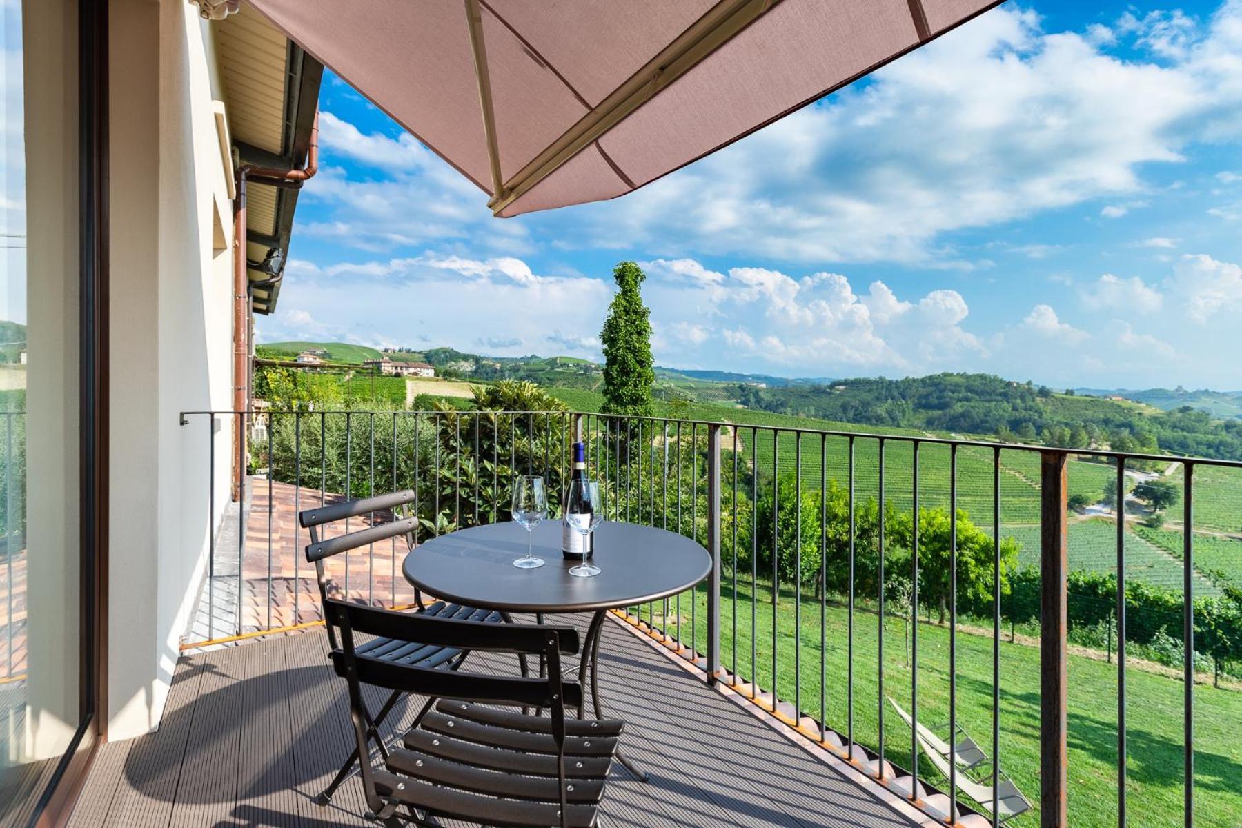 Il Cortile Suites Diano d'Alba Exterior photo