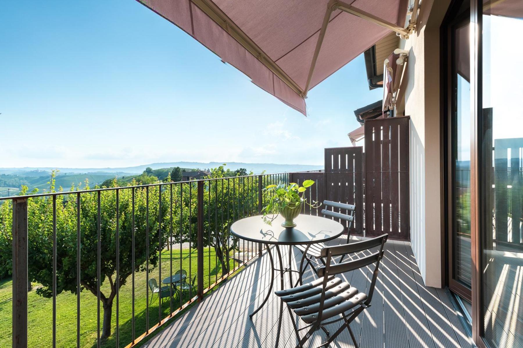 Il Cortile Suites Diano d'Alba Exterior photo