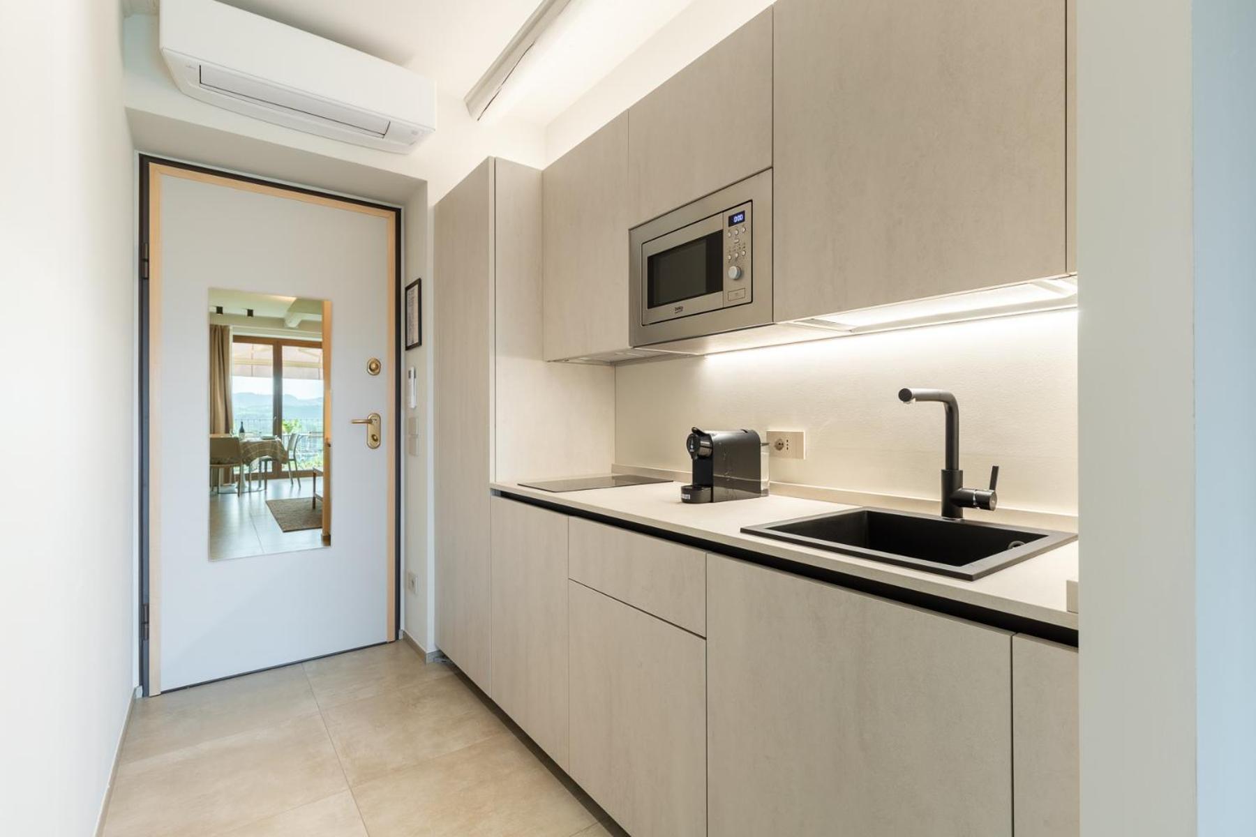Il Cortile Suites Diano d'Alba Exterior photo